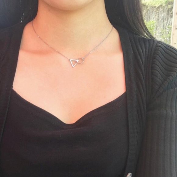 NEW 925 Sterling Silver Circle Triangle Necklace - Picture 2 of 7